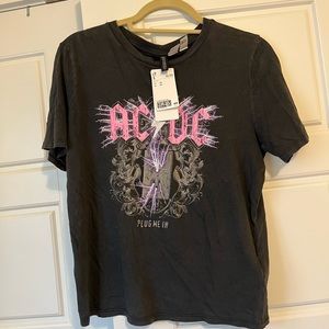 Vintage style AC/DC top w tag